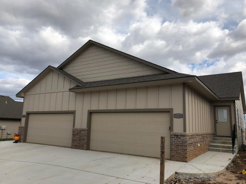 698 Long Path Ct - 1